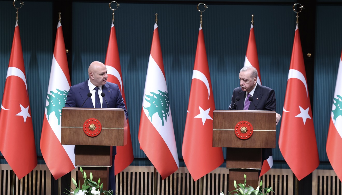 القمة اللبنانية التركية