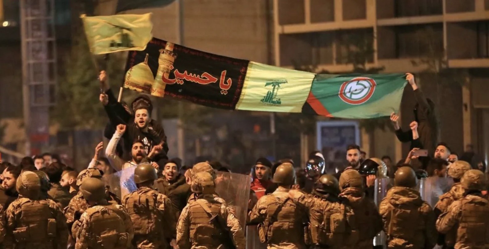 الحزب والحركة : اختلاف الأولويات بين السلاح و الضمانات الأميركية